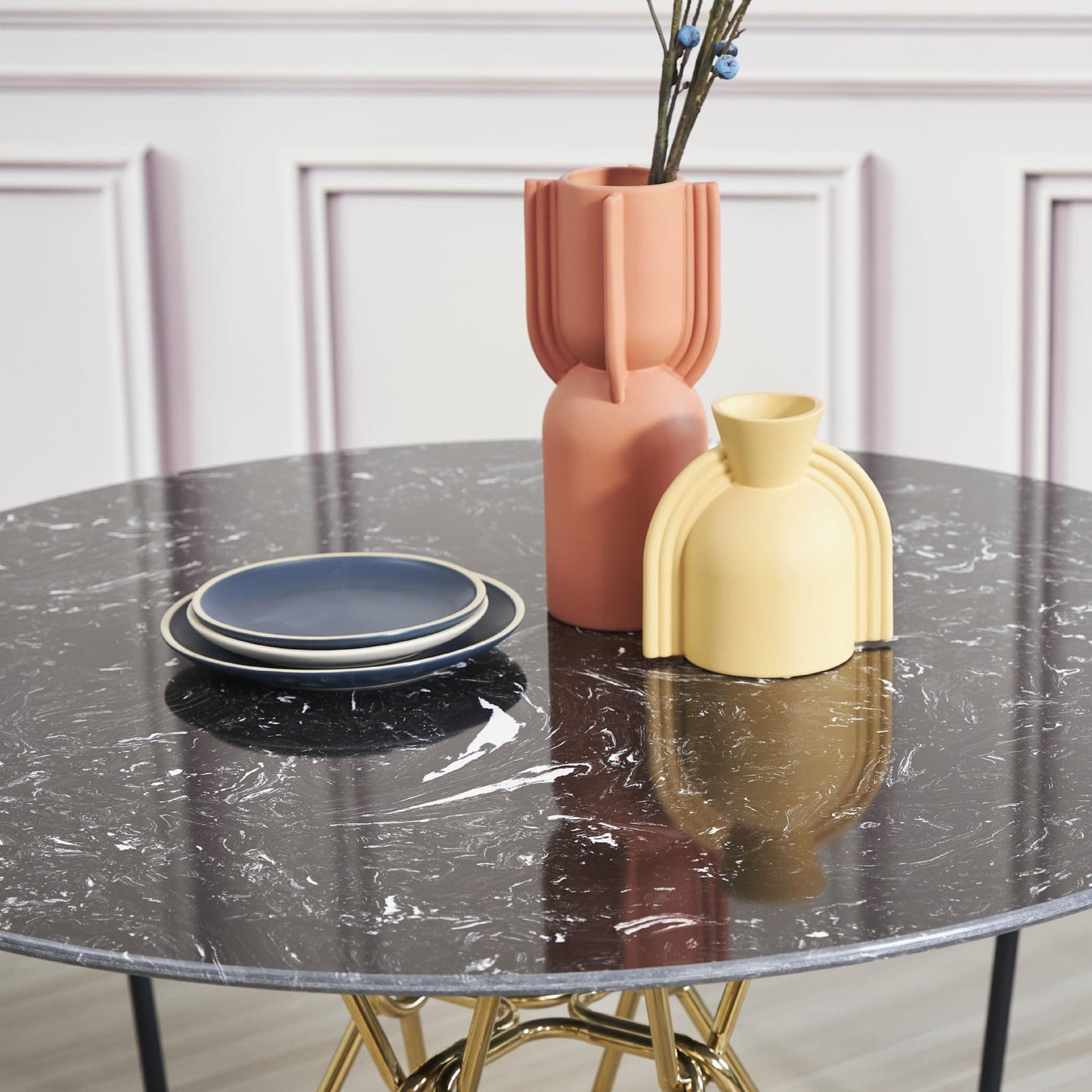 Ariana Black & Gold Round Marble Dining Table