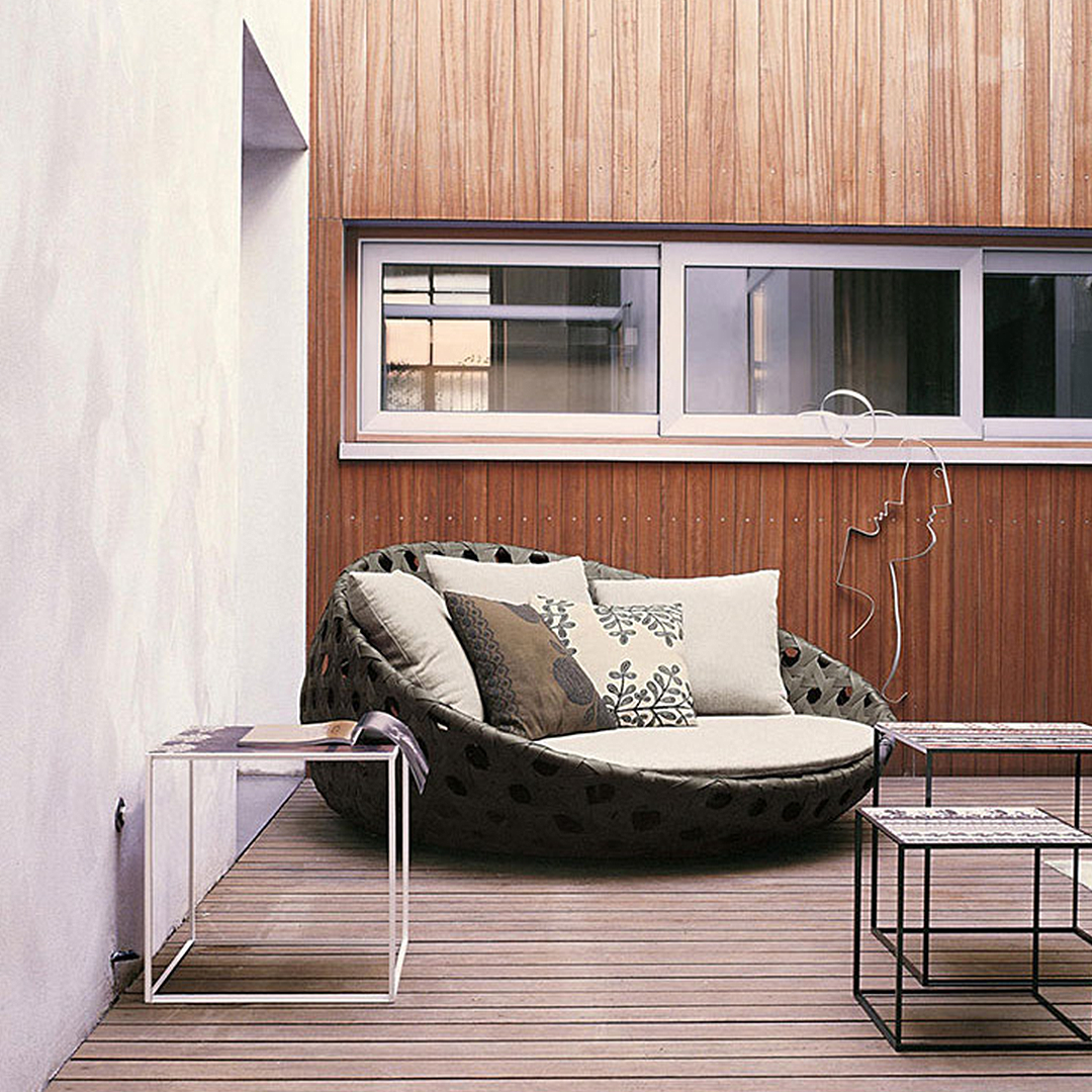 Elysia Rattan Round Outdoor Daybed-Weilai Concept