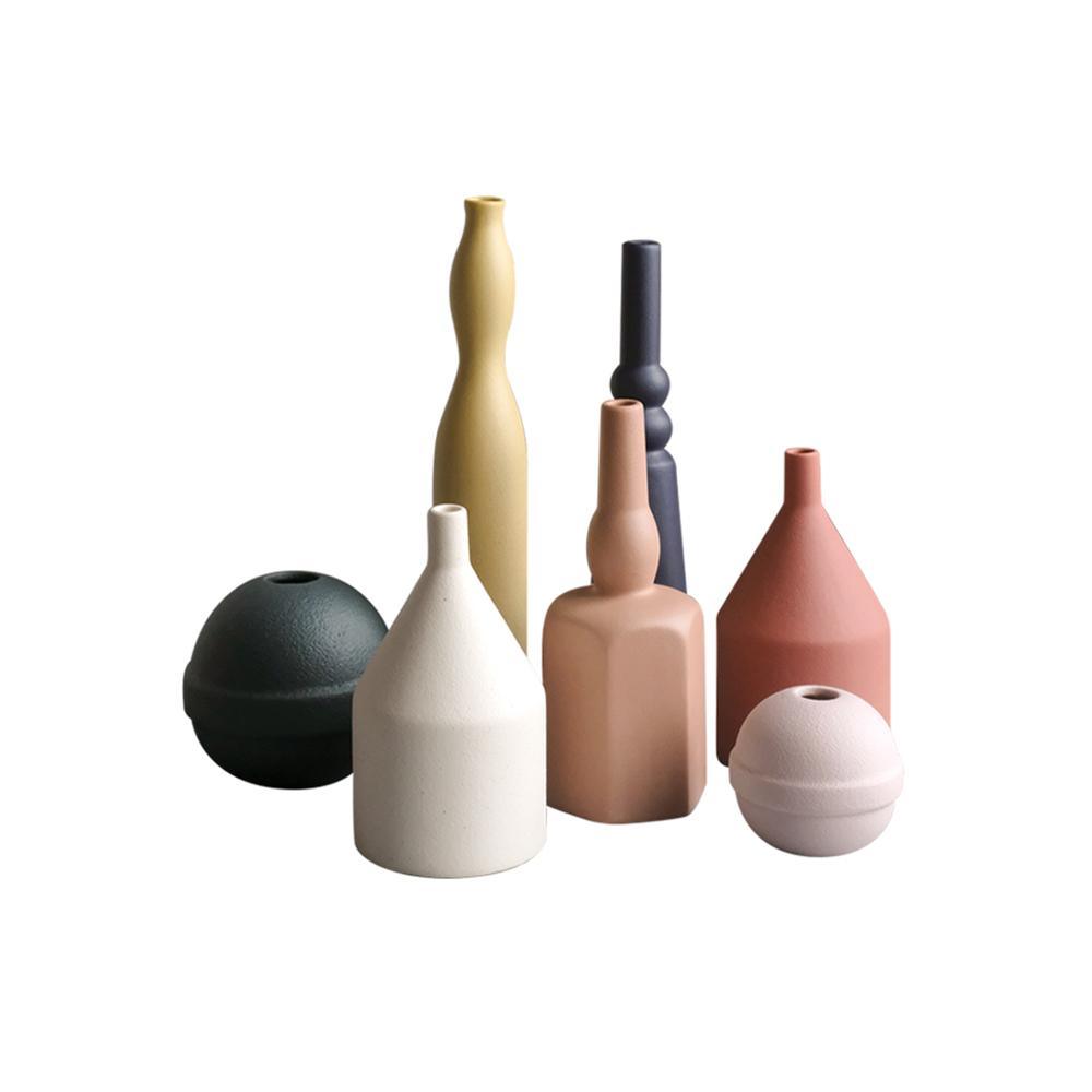 Decoration: A Set Of Seven Vases | Weilai Concept