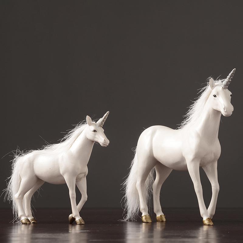 Decoration: A Set Of Two Unicorn | Weilai Concept