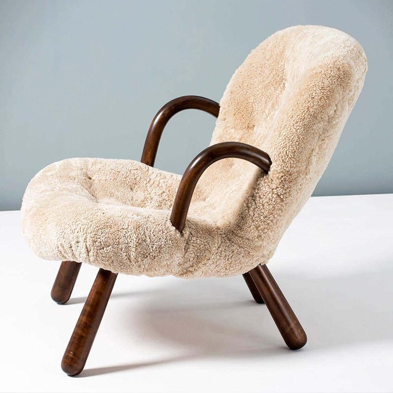 Classic Sheepskin Clam Armchair, Wood Armrest | Weilai Concept